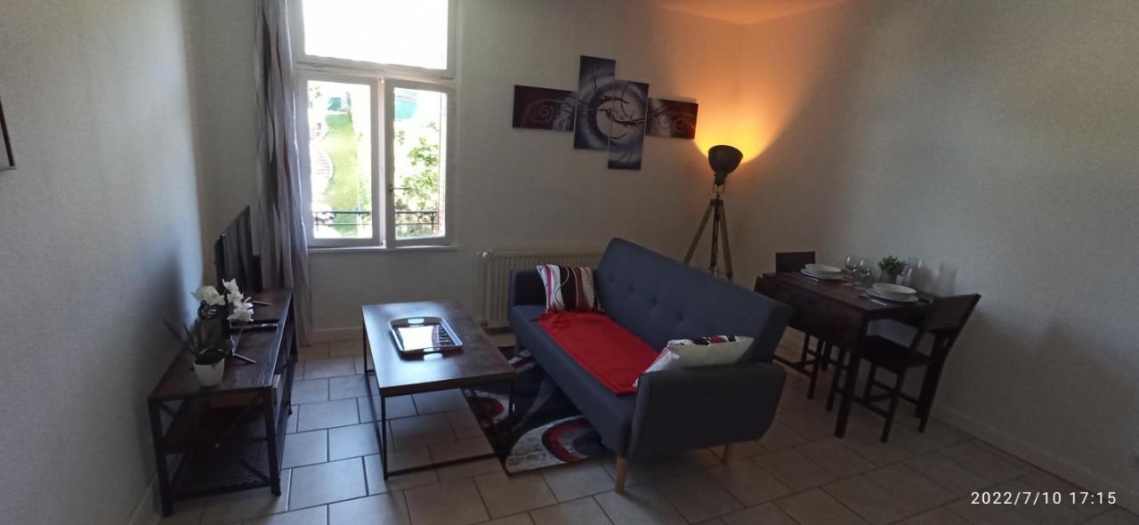 Apartamento Le Montchalusset Châtel-Guyon Exterior foto
